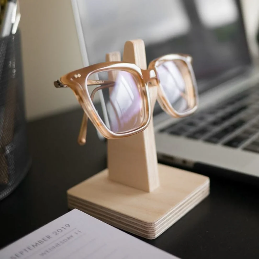 Handcrafted Wooden Eyeglasses Stand – Rustic Nose-Shaped Glasses Holder