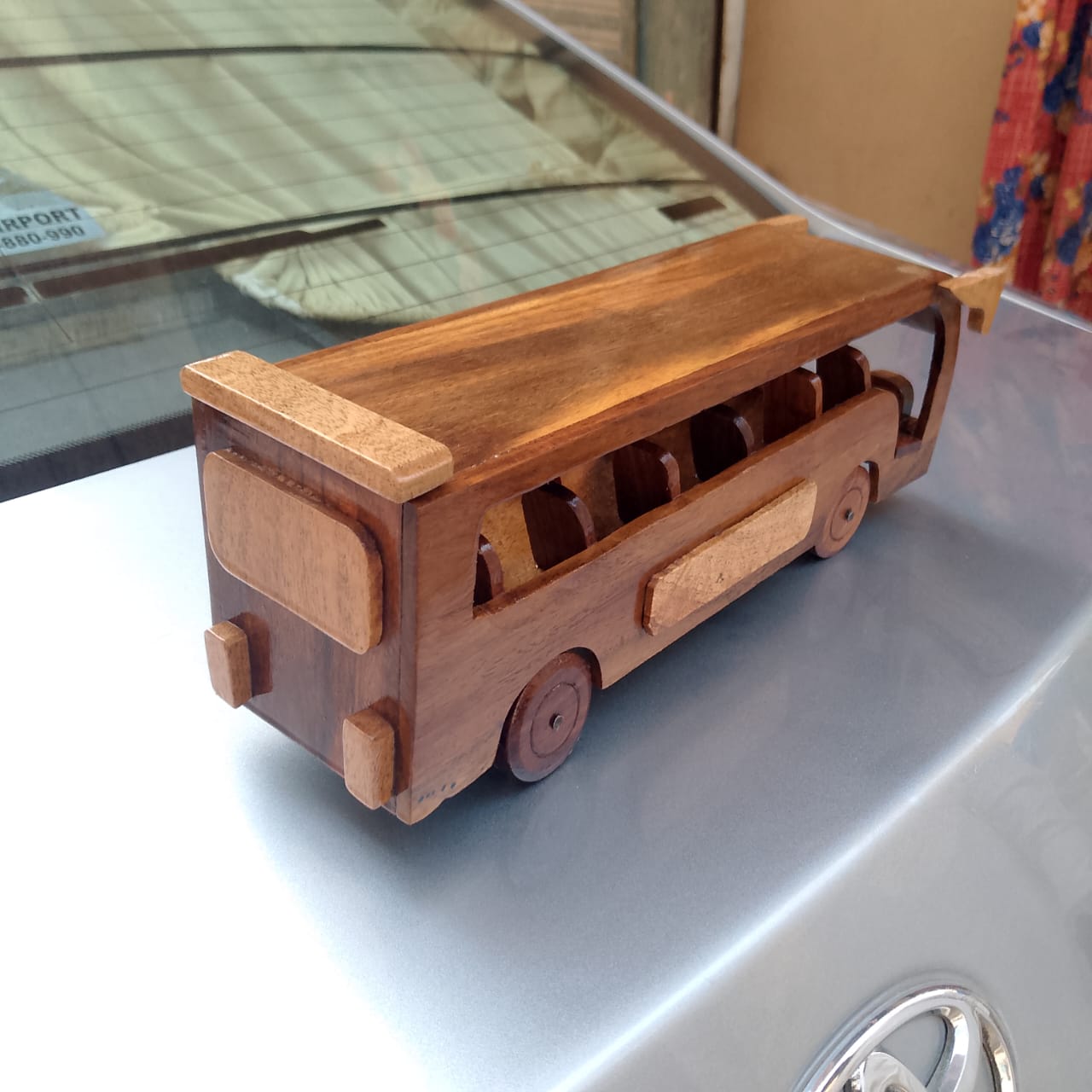 Handcrafted Wooden Vintage Bus Model – Traditional Wooden Handicraft Décor
